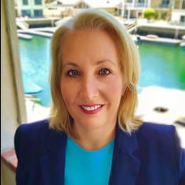 Lara Anderson - Broker in Huntington Beach, CA
