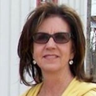 Vickie L Lyles - Broker in Mcalester, OK