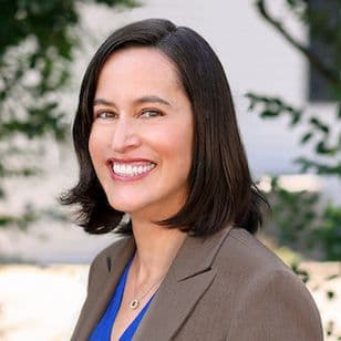 Laura M Sweeney - Licensed Real Estate Salesperson in Huntington, NY