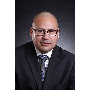 Roberto Hernandez - Financial Advisor in Roseville, CA