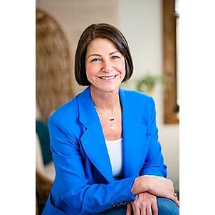 Nancy Mcaloon - Financial Advisor in Hingham, MA
