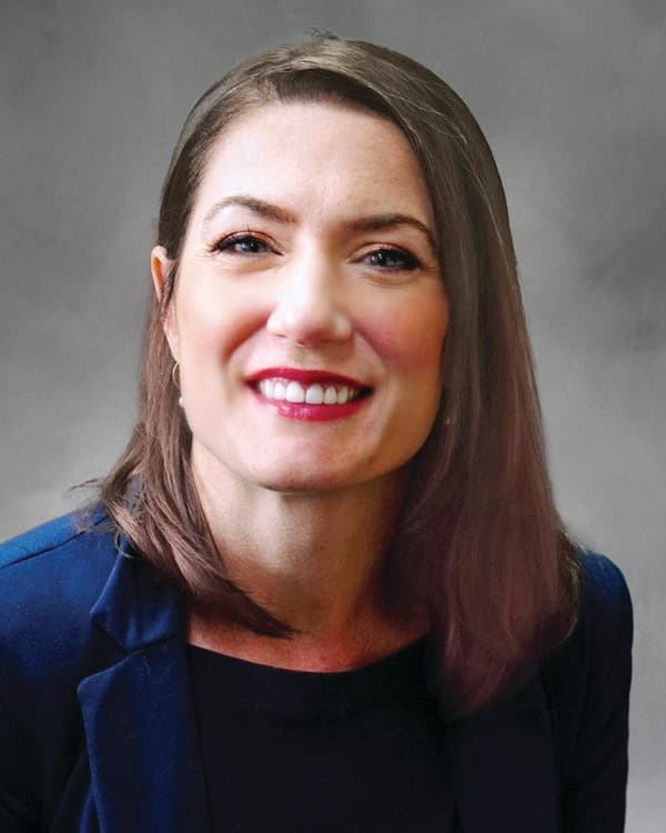 Laura Graves in Bloomington, IL