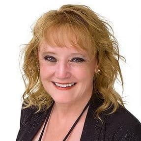 Jennifer Broom-Benesch - Movement Mortgage - Jr LO | NMLS # 520747