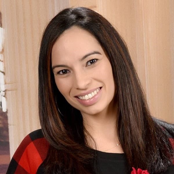 Nicole Robles - Loan Officer