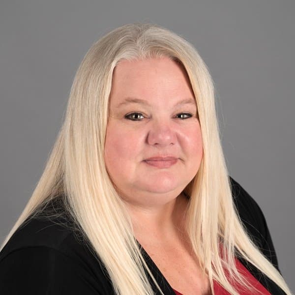 Alicia Cox - Loan Officer