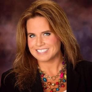 Farrah Toepfer - Envoy Mortgage - Loan Originator | NMLS # 1100629