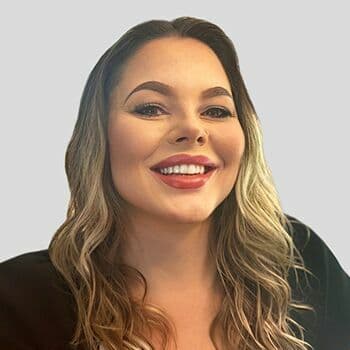 Jenell Dewolf at CrossCountry Mortgage - Loan Officer | NMLS #2077893